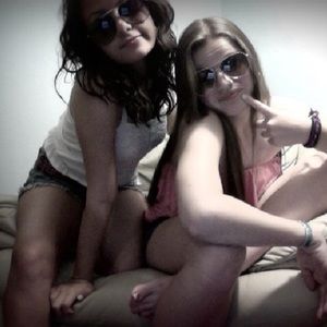 Meet your Posher, Claire